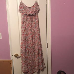 Strapless flowy dress